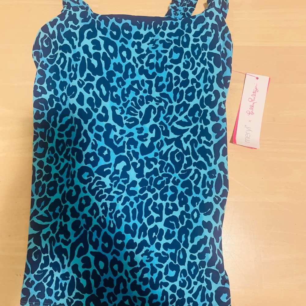Lilly Pulitzer - Picture 7 of 9